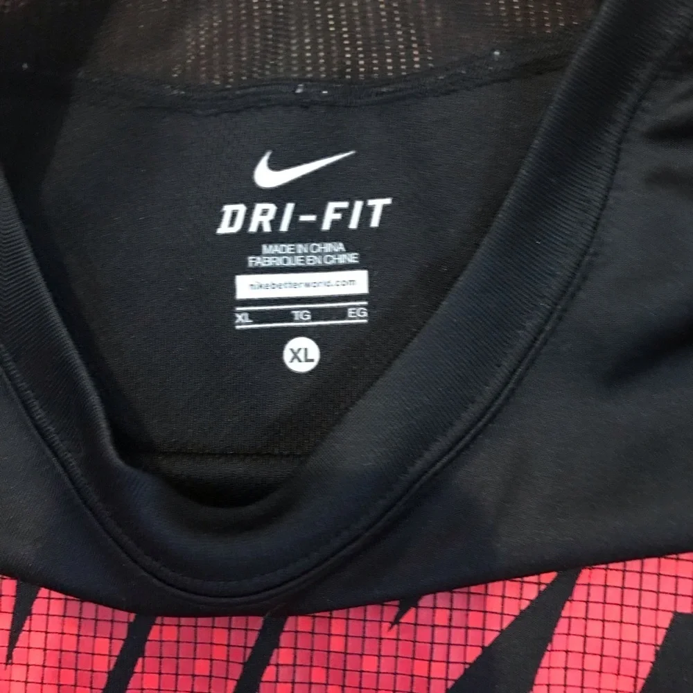 👟NIKE Short Sleeve Shirt